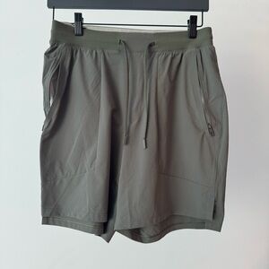 Lululemon Men’s License to Train Linerless Shorts 7”